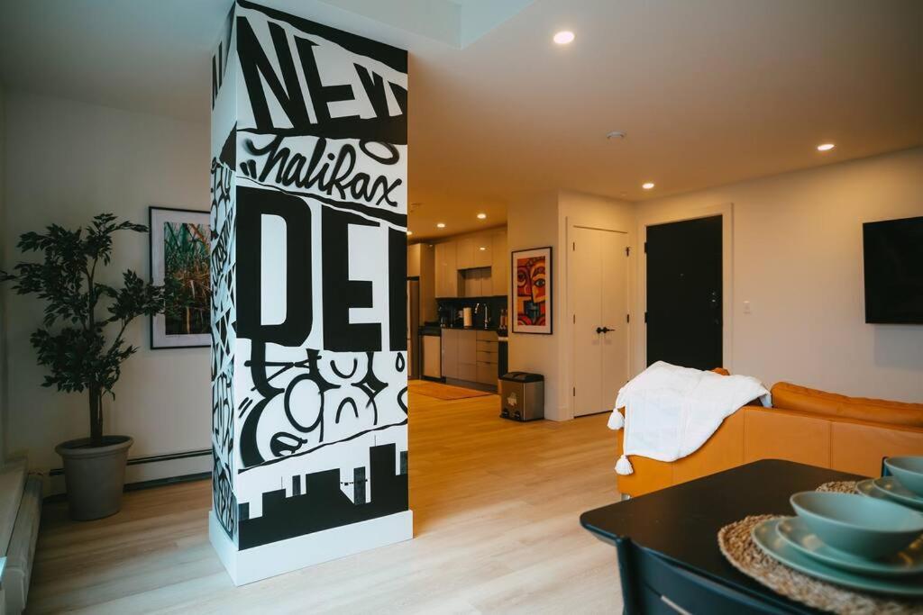 Appartamento Chic Cozy Retreat - 2Br - Stunning North End Views Halifax Esterno foto