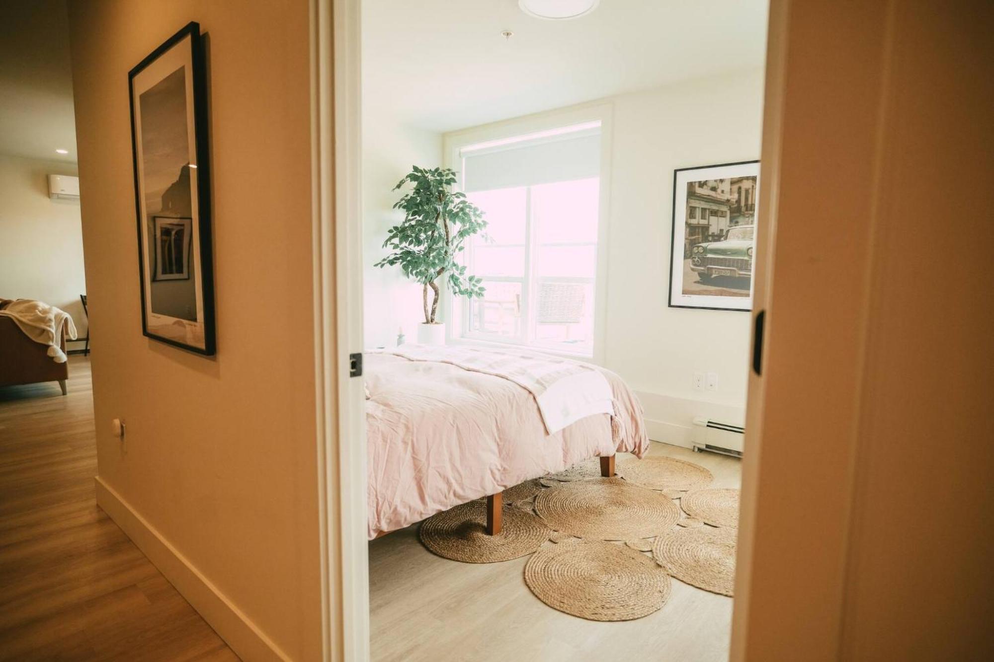 Appartamento Chic Cozy Retreat - 2Br - Stunning North End Views Halifax Esterno foto